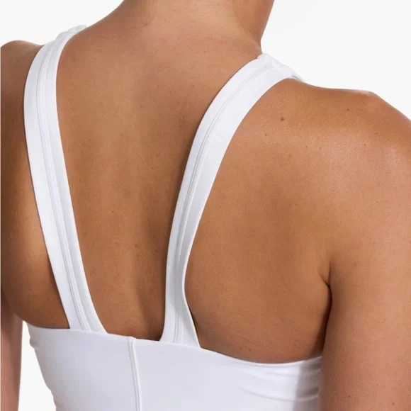 Vuori Volley Dress - Picture 4 of 7